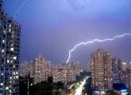 一场雷雨过后，急诊科突然被400多人挤爆！咋回事？