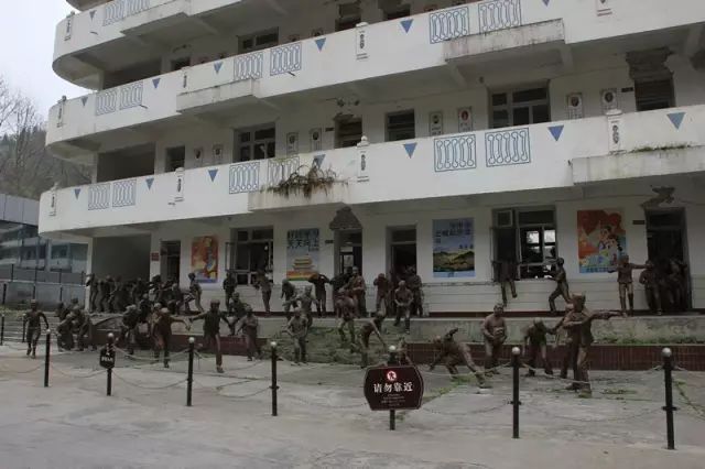 173406sc2lv0xcvdm759lx.jpg