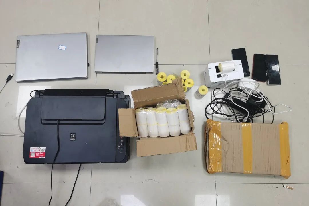 160344k122ztn72d22v27p.jpeg