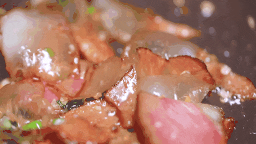 175739wreb21r7uebm1zbx.gif