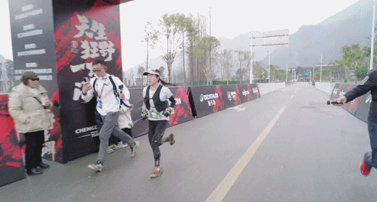 174736s7133sqjj449a4ja.gif