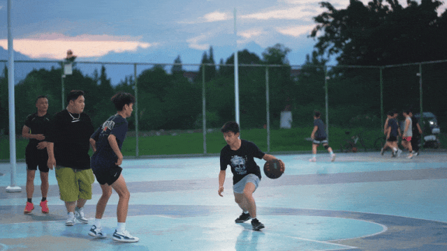 130703dn9sqsq6l2aurays.gif