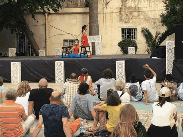 134455ns9xid8ii8iiowq3.gif
